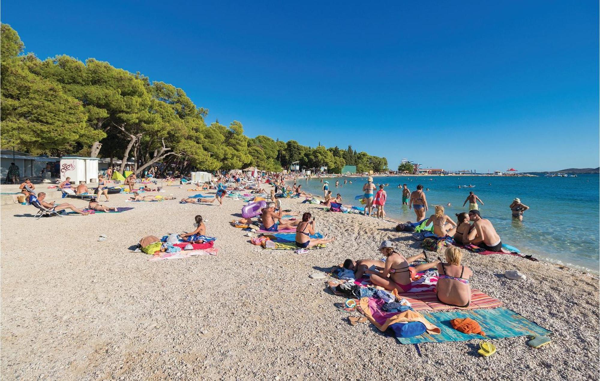 Pet Friendly Apartment In Biograd With Kitchen Биоград на Мору Екстериор снимка