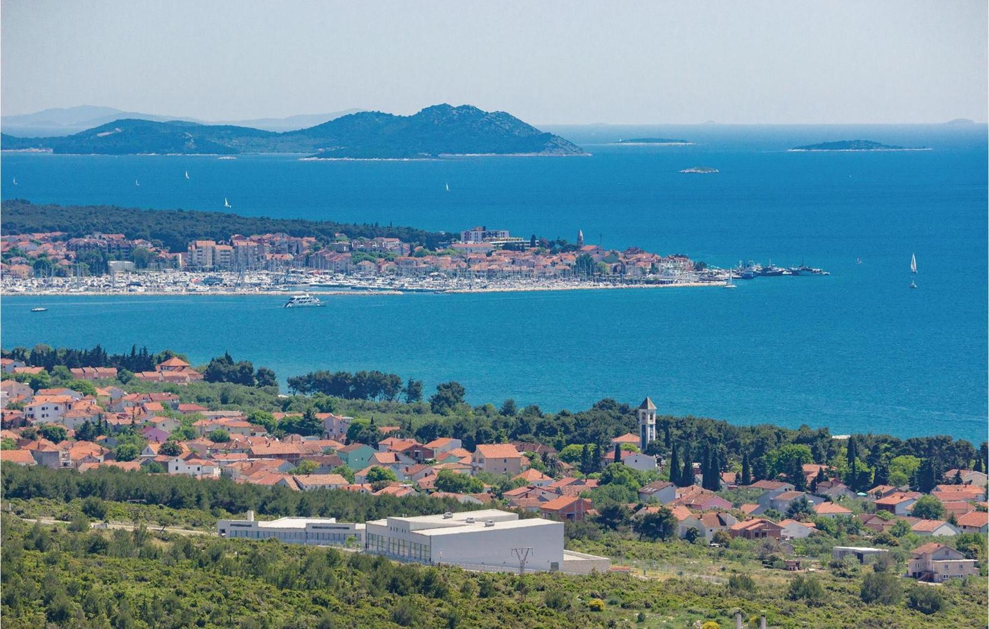 Pet Friendly Apartment In Biograd With Kitchen Биоград на Мору Екстериор снимка